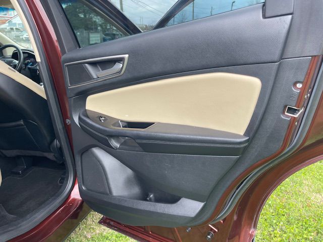 2015 Ford Edge Image 17