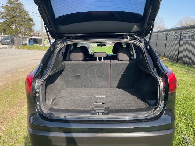 2019 Nissan Rogue Image 8