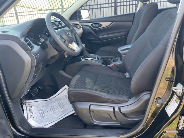 2019 Nissan Rogue Image 10