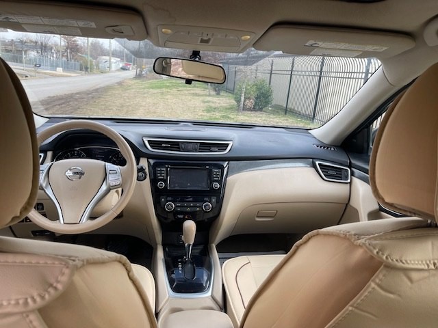 2015 Nissan Rogue Image 18