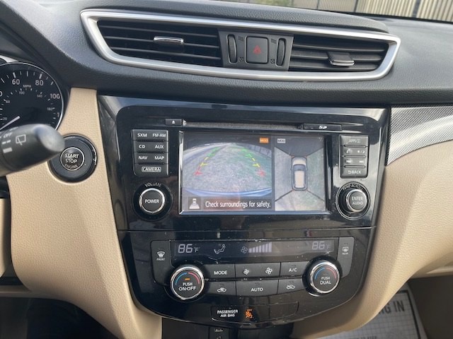 2015 Nissan Rogue Image 19