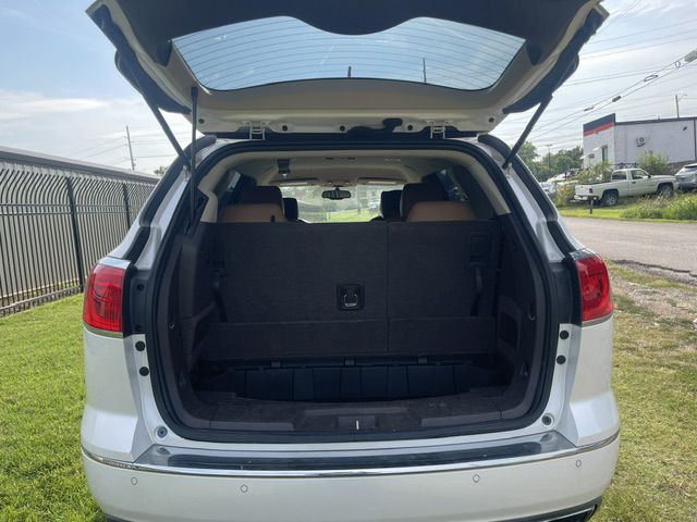 2017 Buick Enclave Image 8