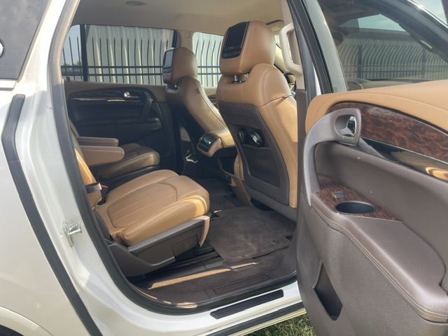 2017 Buick Enclave Image 16