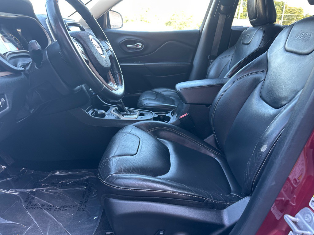 2016 Jeep Cherokee Image 2