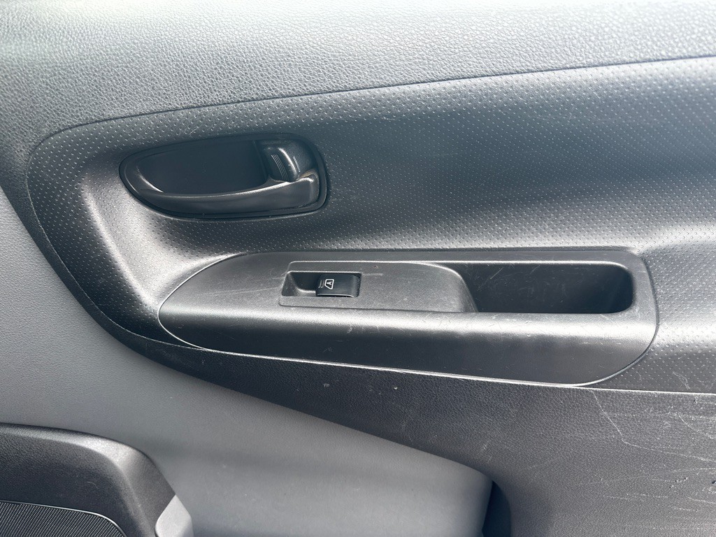 2015 Chevrolet Express Image 11