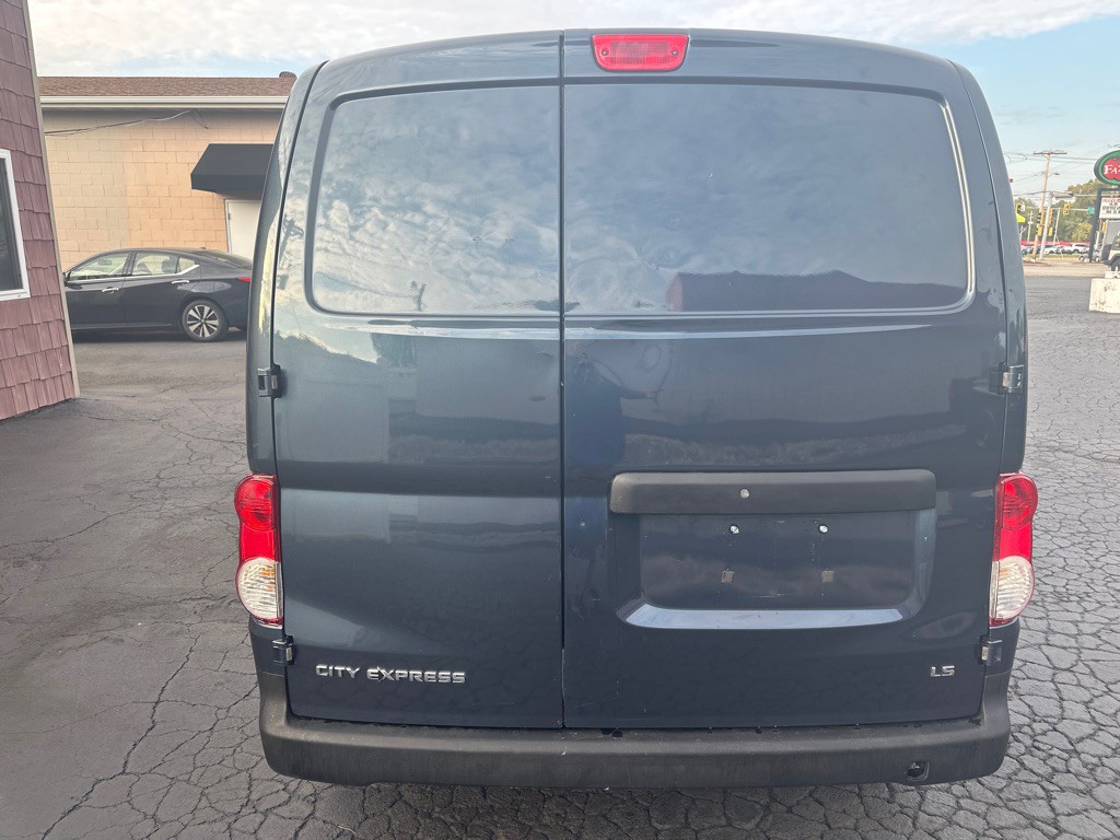 2015 Chevrolet Express Image 4