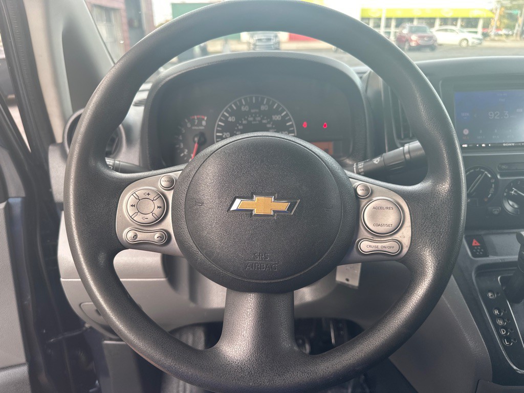 2015 Chevrolet Express Image 23