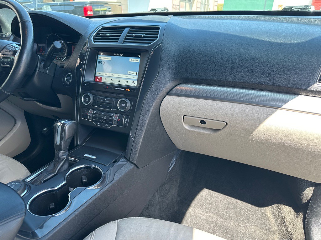 2018 Ford Explorer Image 8