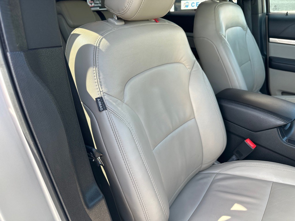 2018 Ford Explorer Image 9