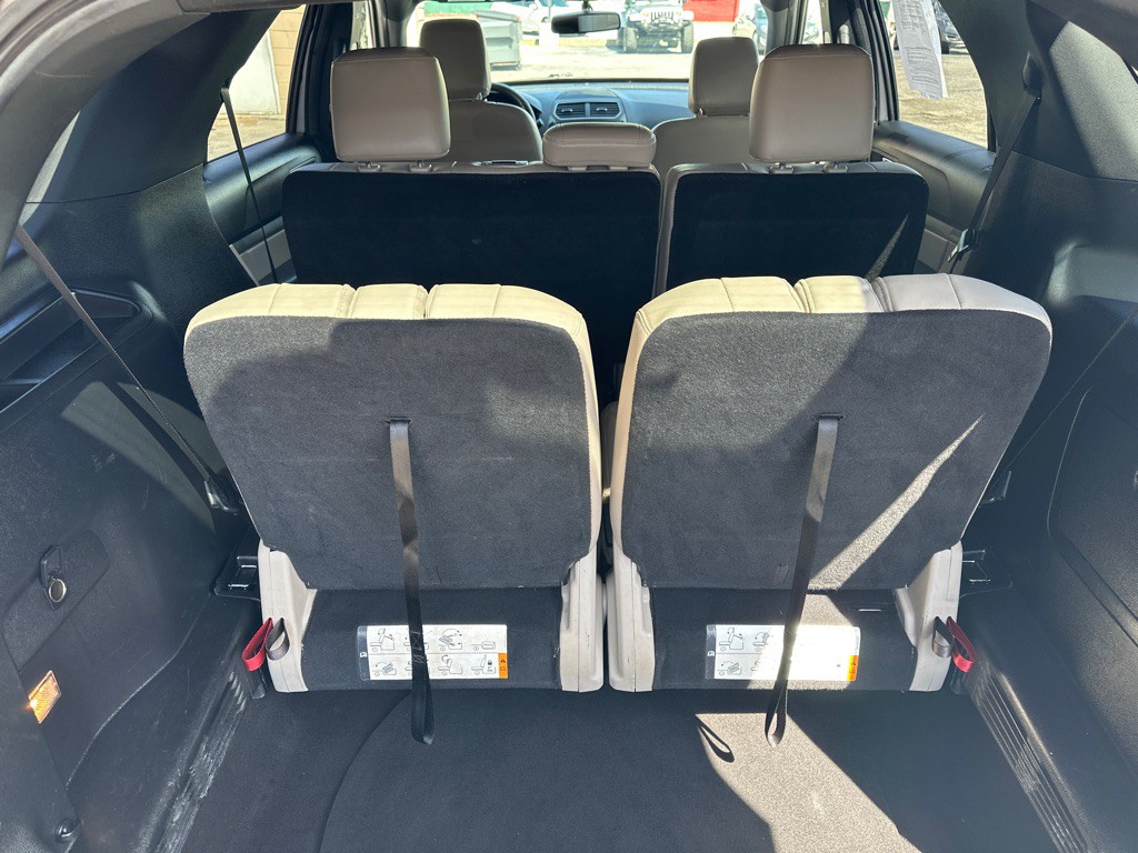 2018 Ford Explorer Image 16