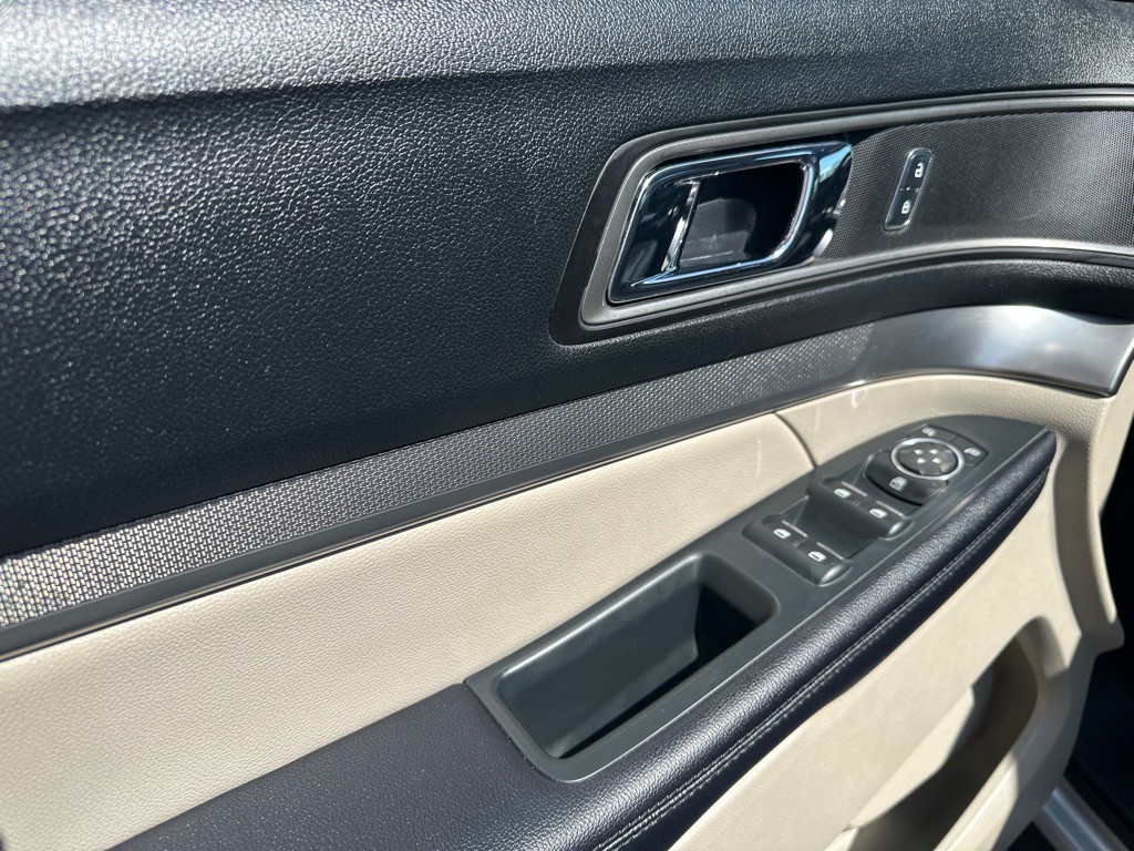 2018 Ford Explorer Image 18