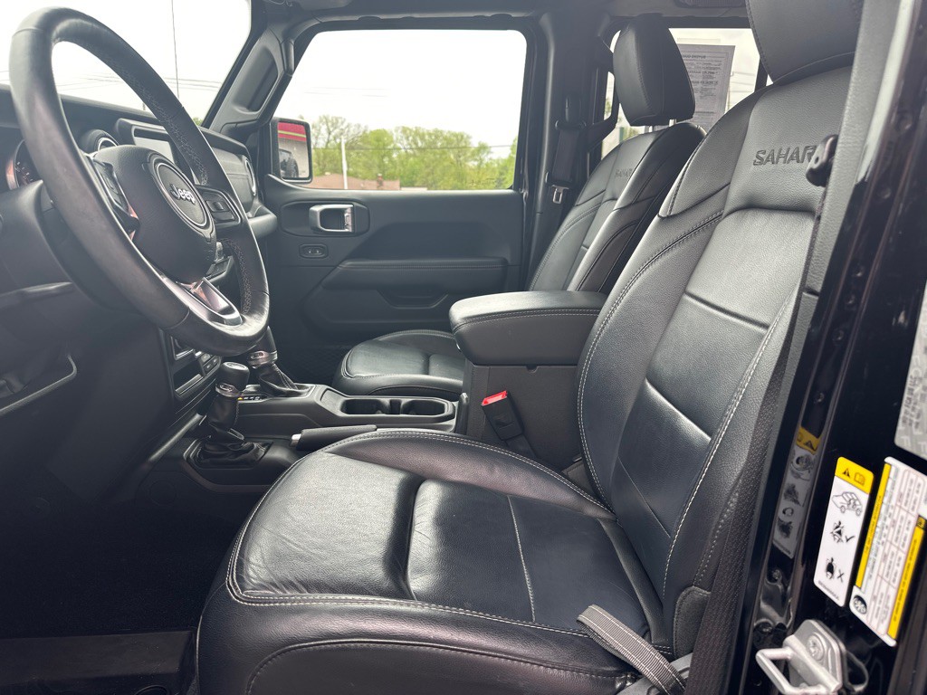 2018 Jeep Wrangler Unlimited Image 2
