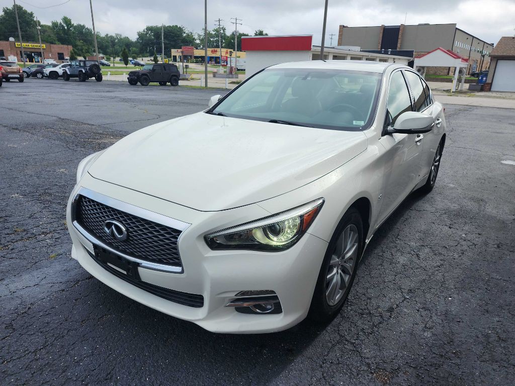 2015 INFINITI Q50 Image 3