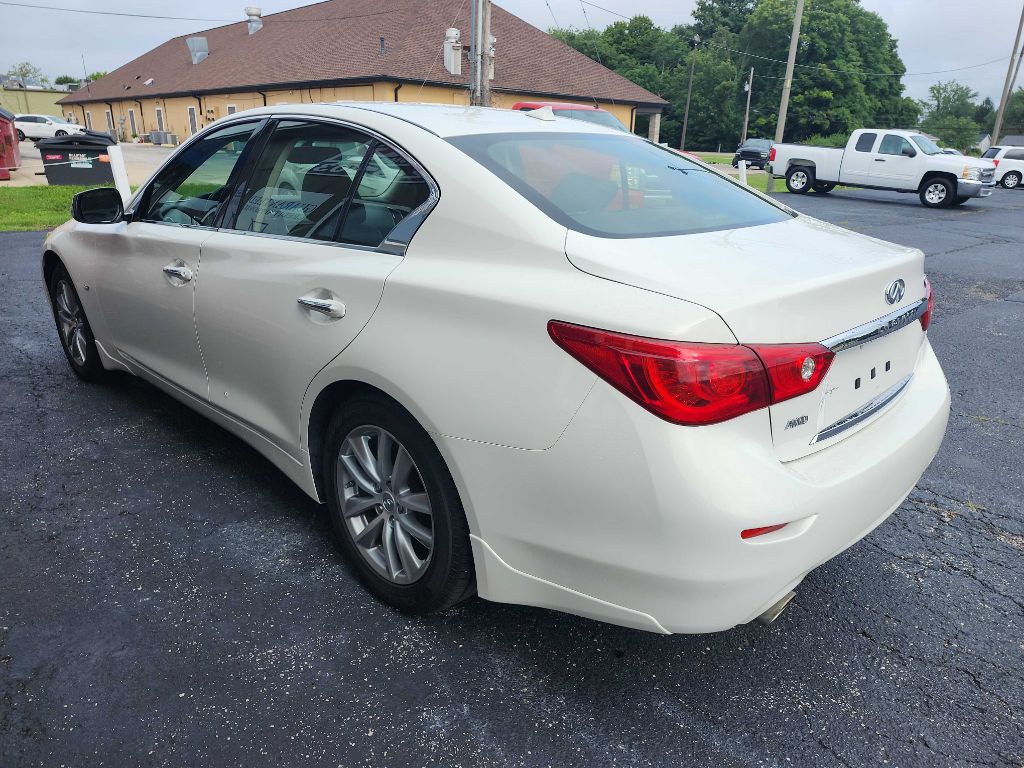 2015 INFINITI Q50 Image 5
