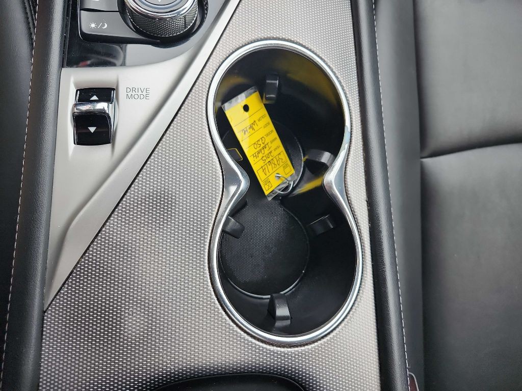 2015 INFINITI Q50 Image 27