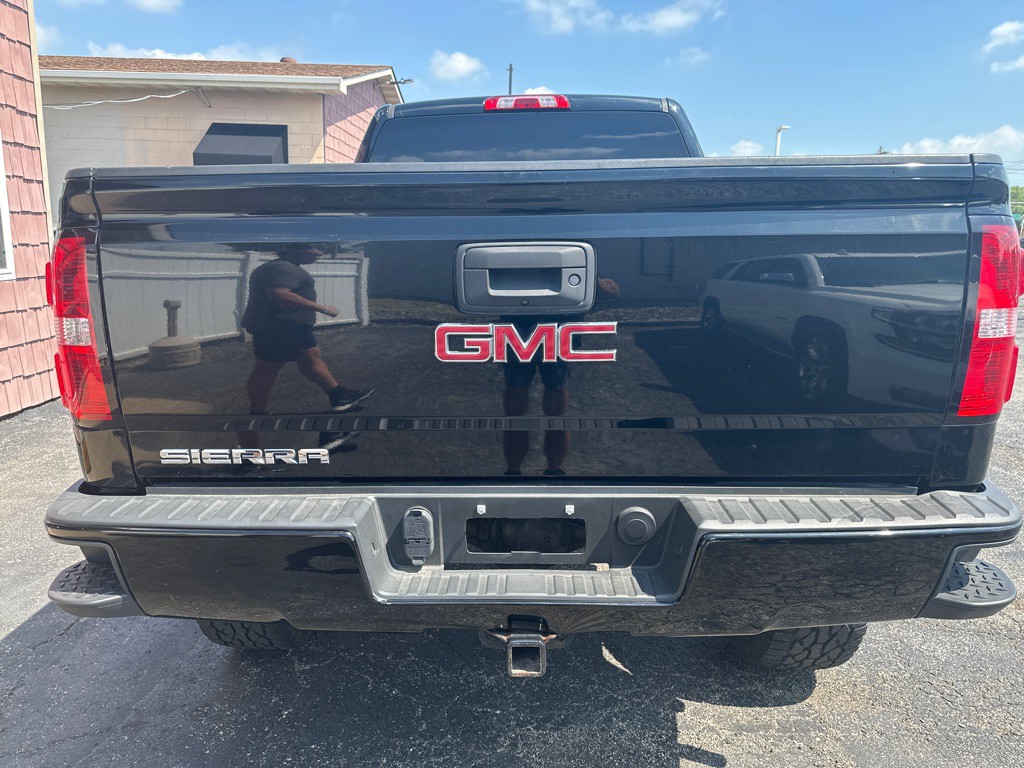 2017 GMC Sierra Image 4