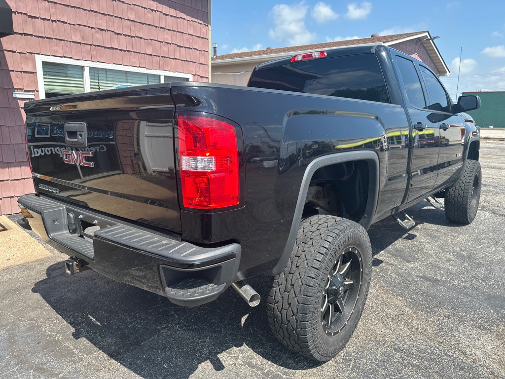 2017 GMC Sierra Image 5