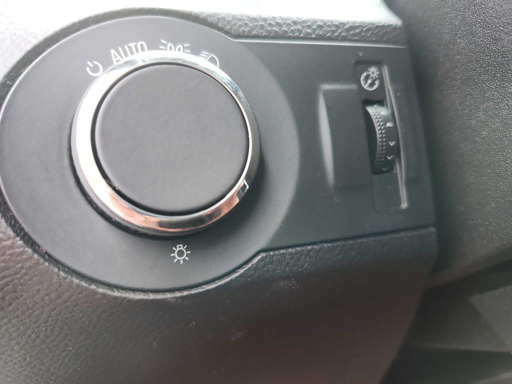 2013 Chevrolet Camaro Image 24