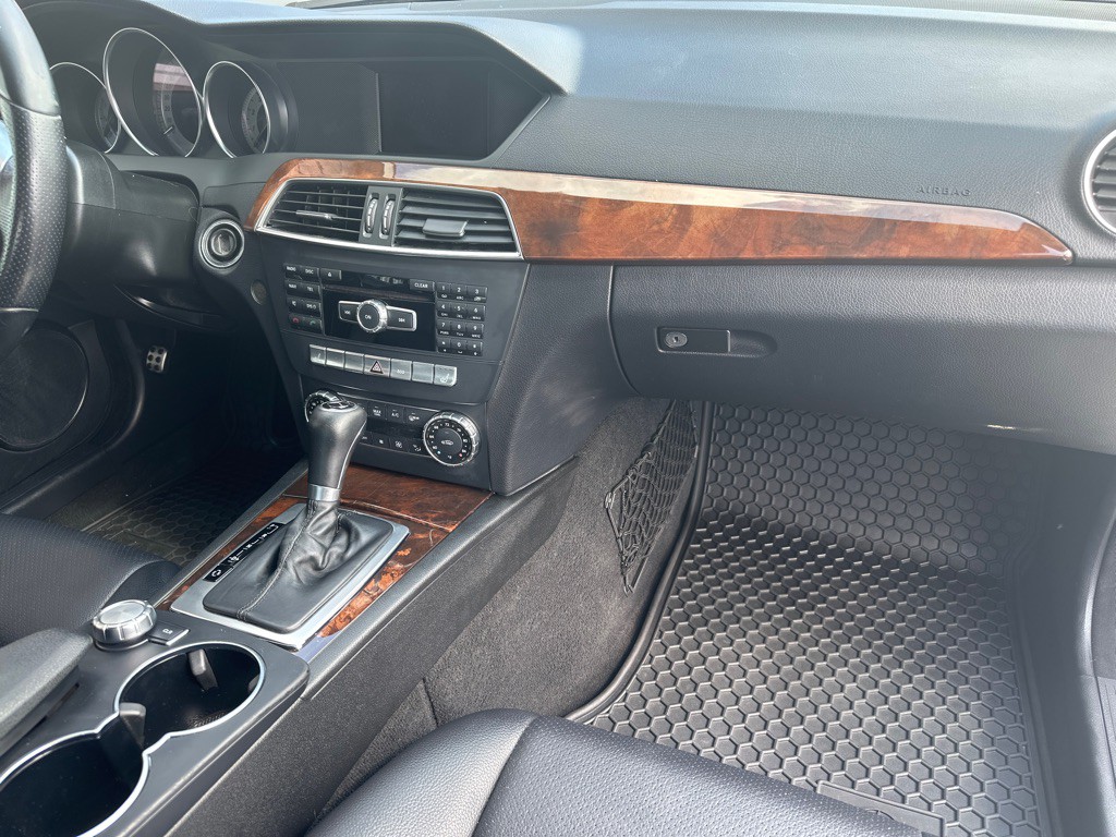 2014 Mercedes-Benz C-Class Image 7