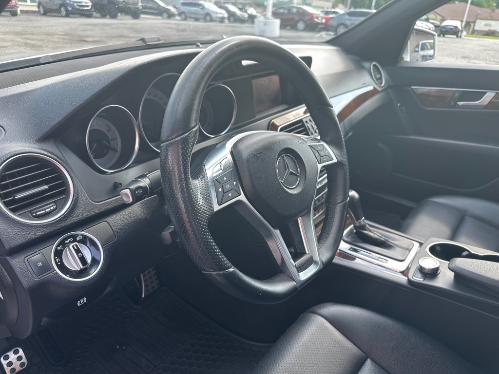 2014 Mercedes-Benz C-Class Image 23