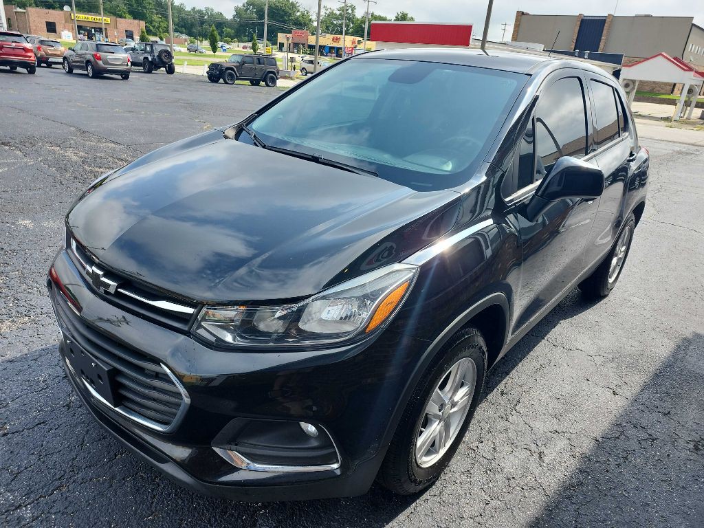 2021 Chevrolet Trax Image 2