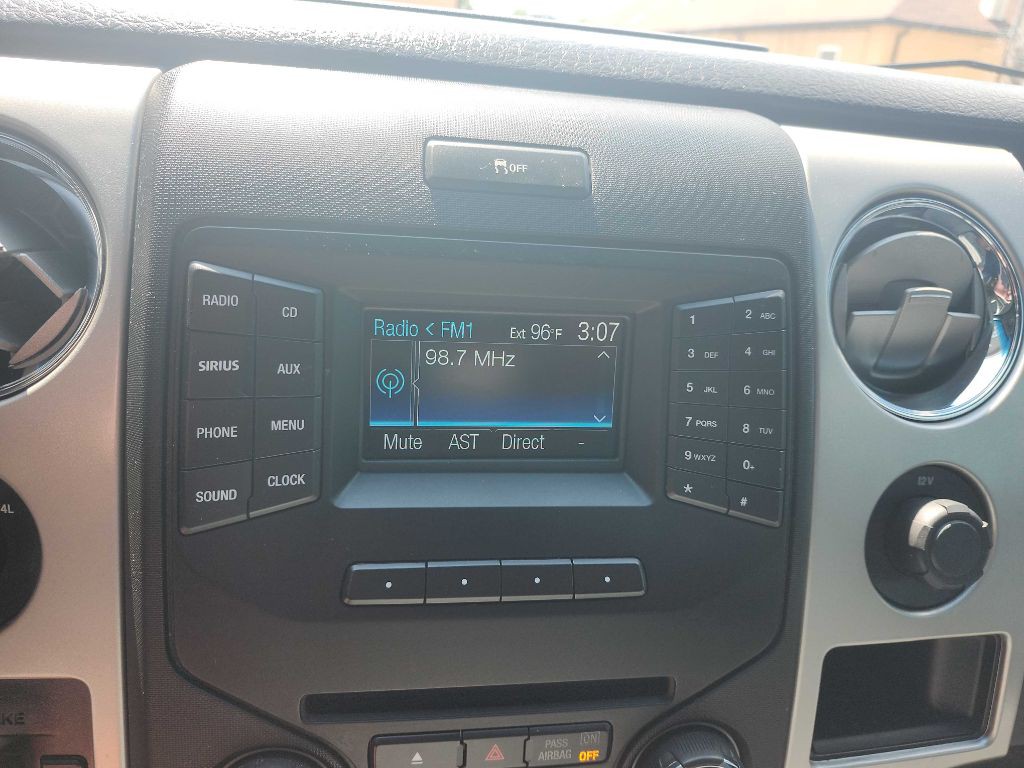 2014 Ford F-150 Image 20