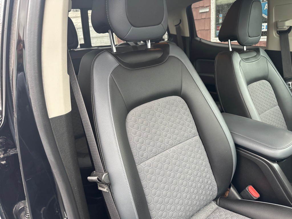 2017 Chevrolet Colorado Image 11