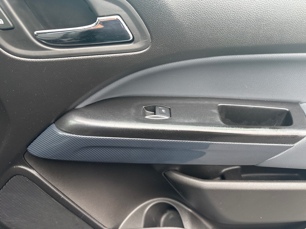 2017 Chevrolet Colorado Image 13