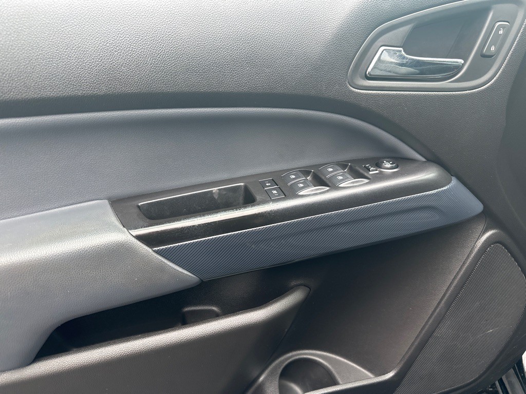 2017 Chevrolet Colorado Image 19