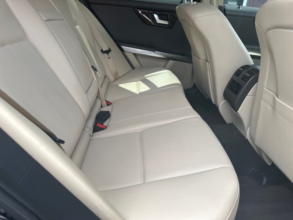 2013 Mercedes-Benz GLK-Class Image 14
