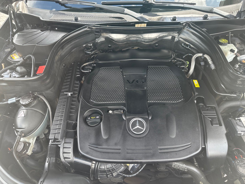 2013 Mercedes-Benz GLK-Class Image 25