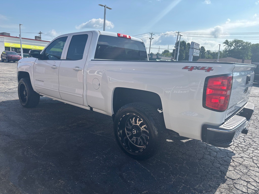 2017 Chevrolet Silverado 1500 Image 3
