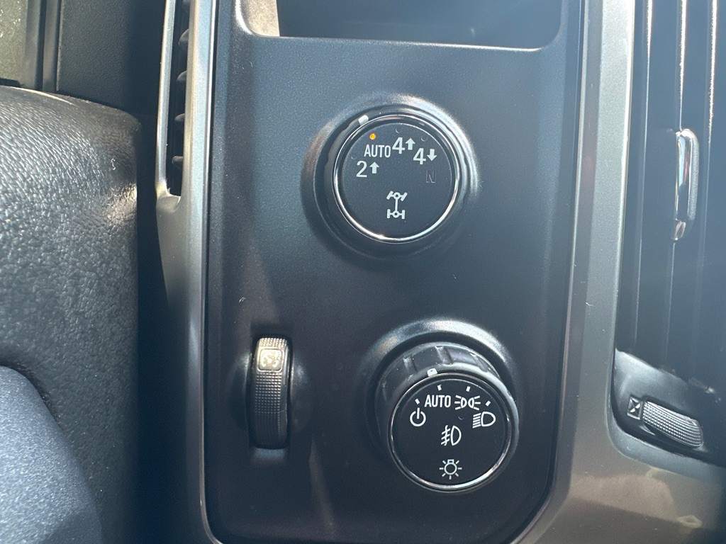 2017 Chevrolet Silverado 1500 Image 18