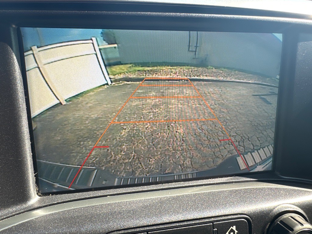 2017 Chevrolet Silverado 1500 Image 21