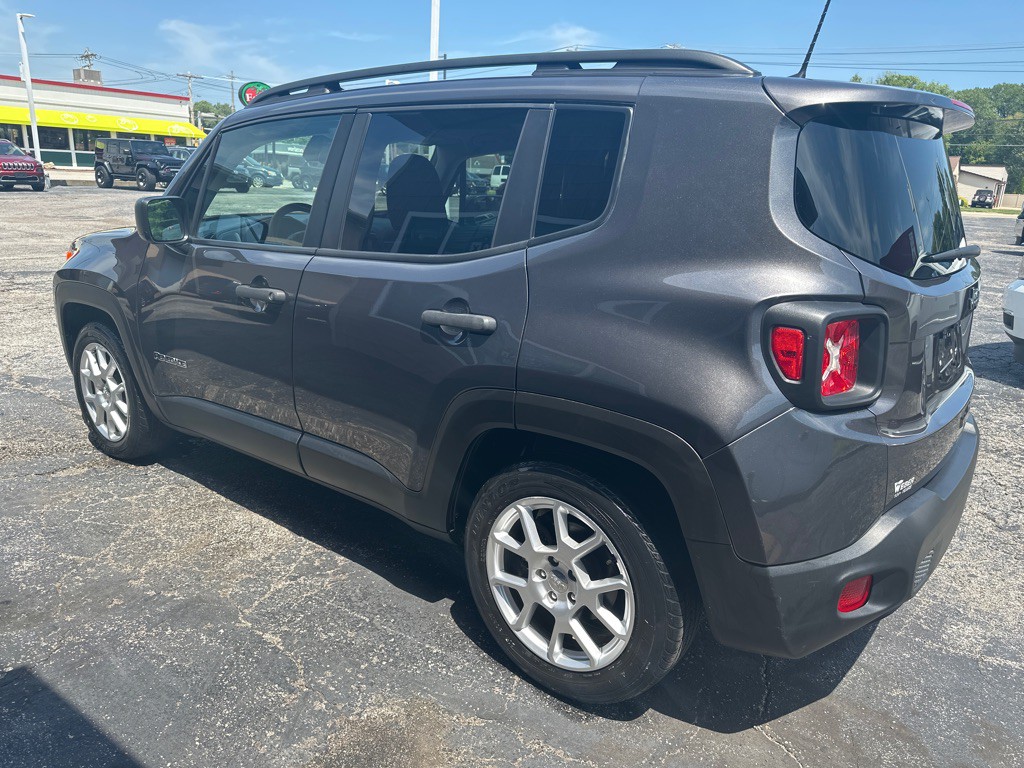 2021 Jeep Renegade Image 3