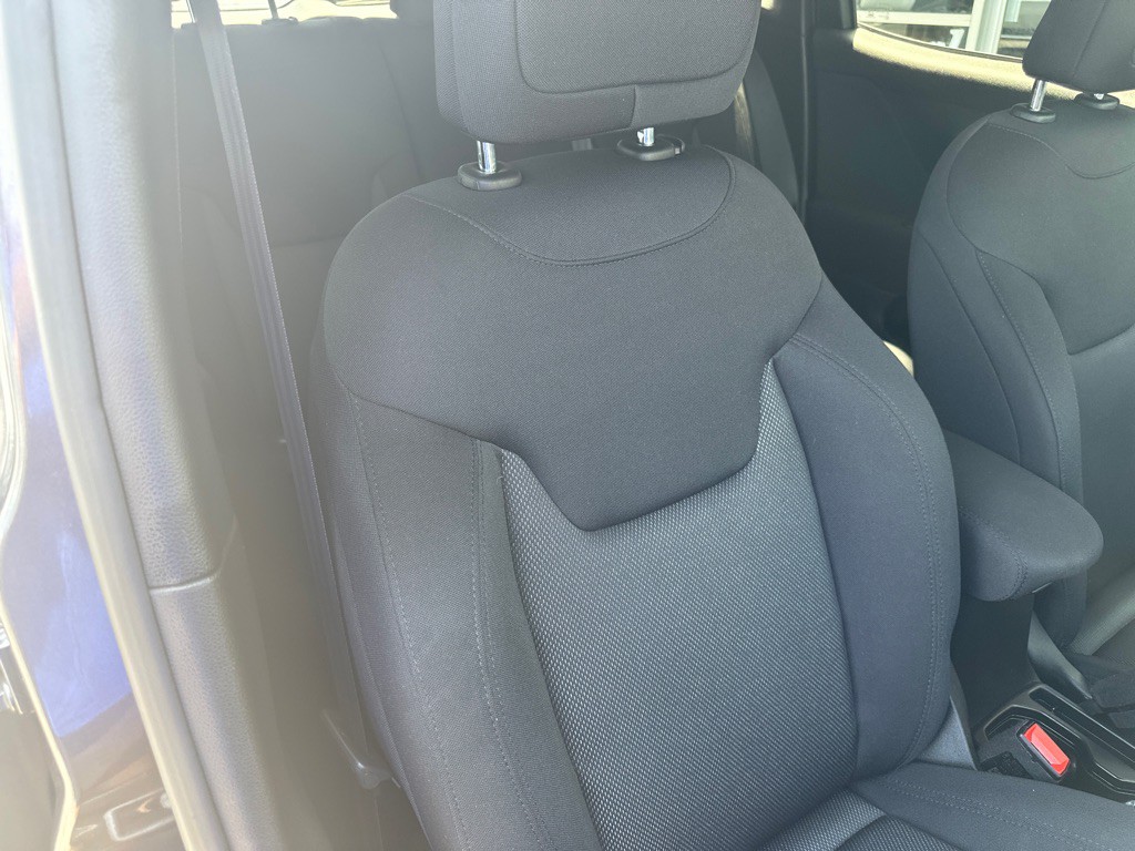2021 Jeep Renegade Image 9