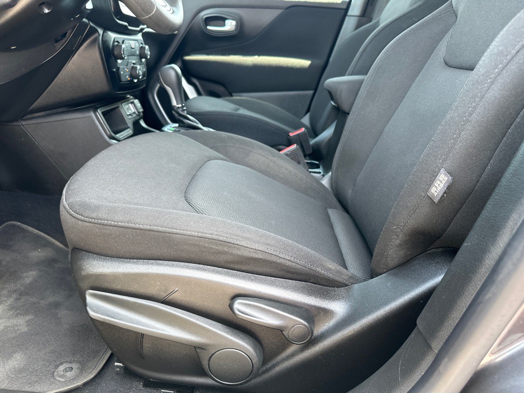 2021 Jeep Renegade Image 20