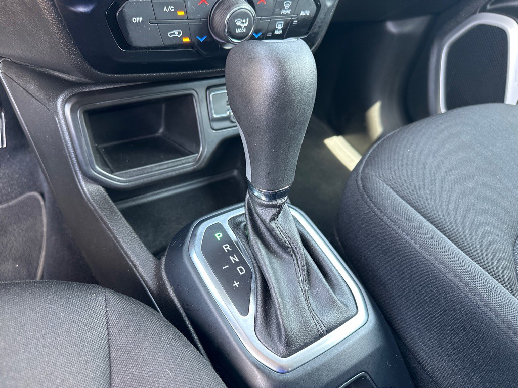 2021 Jeep Renegade Image 21