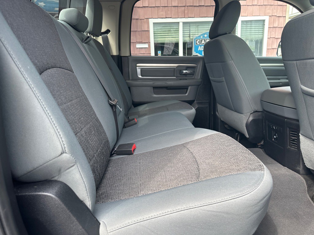 2014 RAM 1500 Image 14