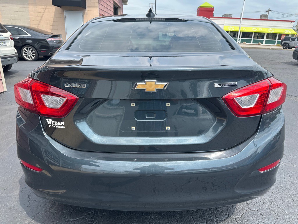 2017 Chevrolet Cruze Image 4