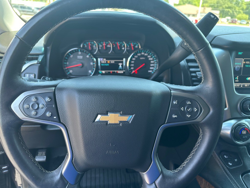 2015 Chevrolet Suburban Image 27