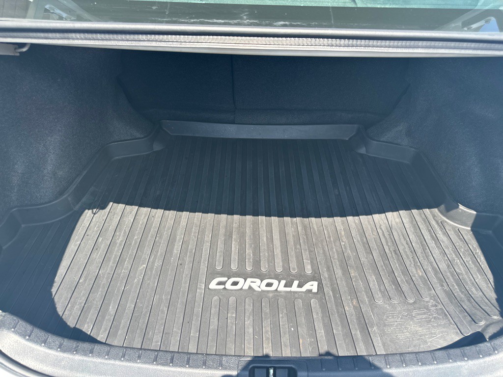 2017 Toyota Corolla Image 15