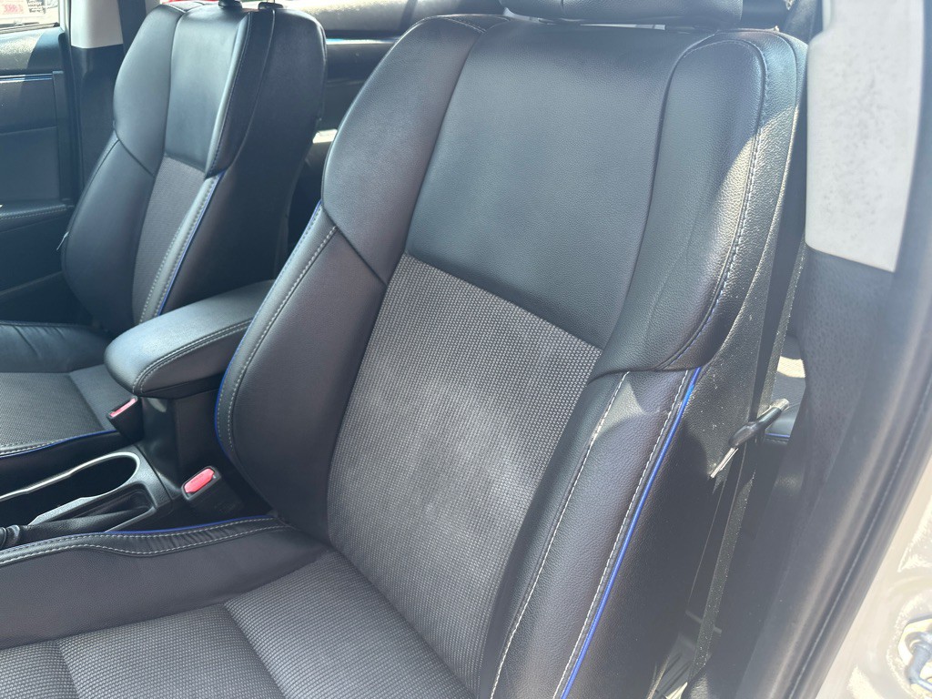 2017 Toyota Corolla Image 18