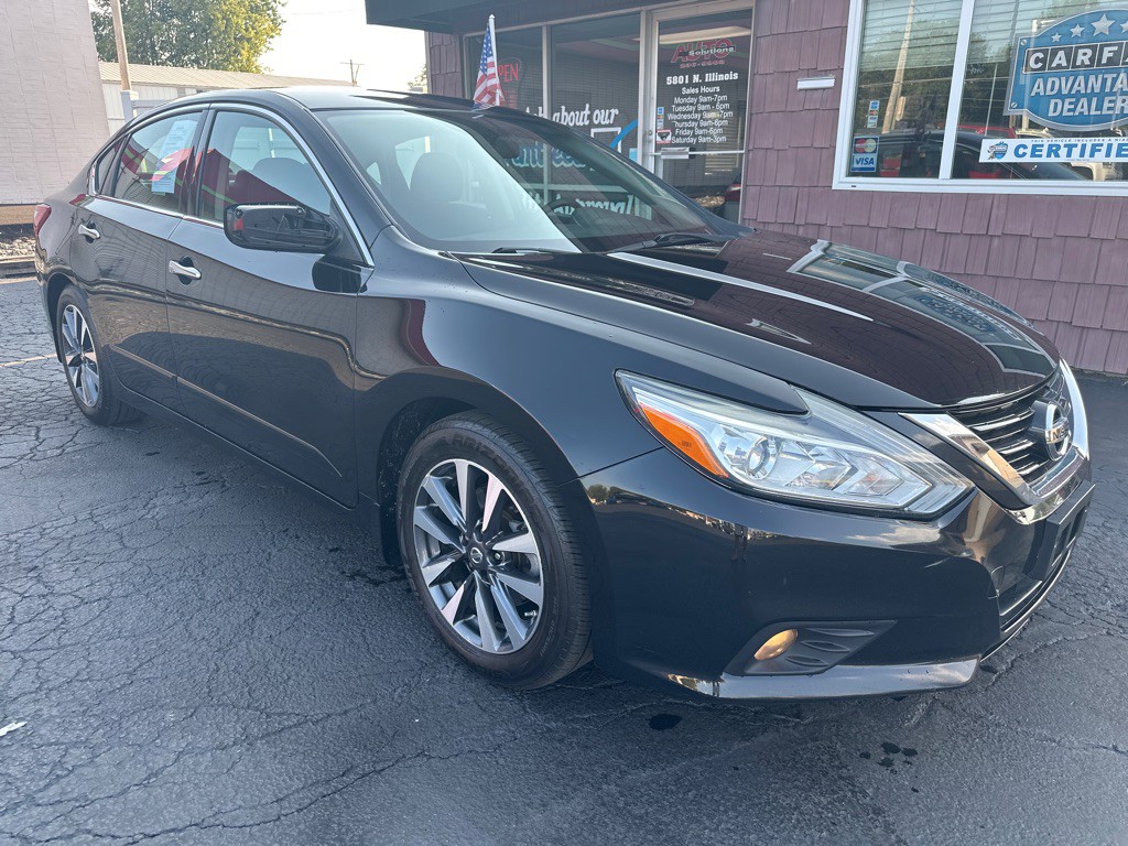 2017 Nissan Altima Image 1
