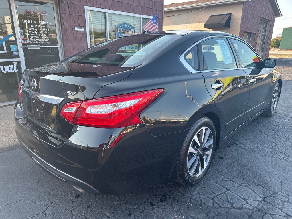 2017 Nissan Altima Image 5