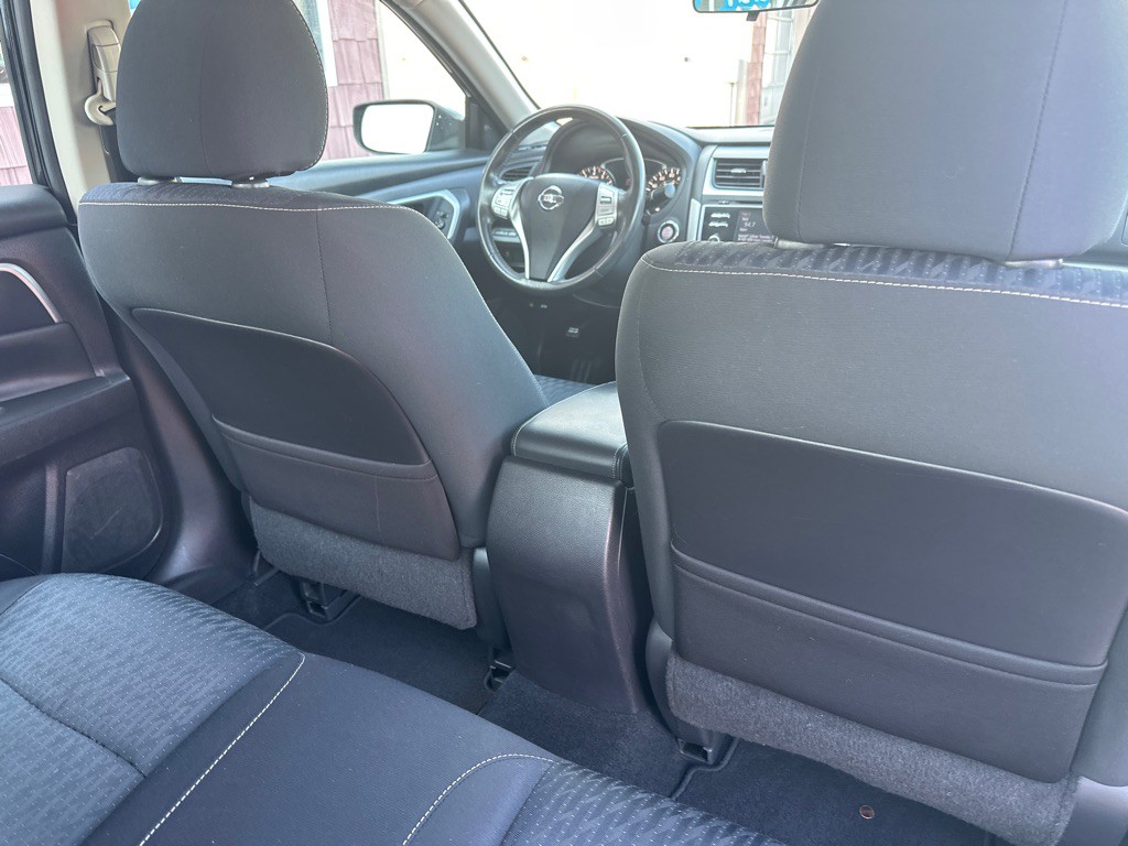 2017 Nissan Altima Image 12