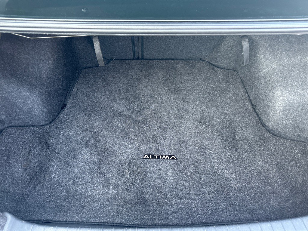 2017 Nissan Altima Image 15