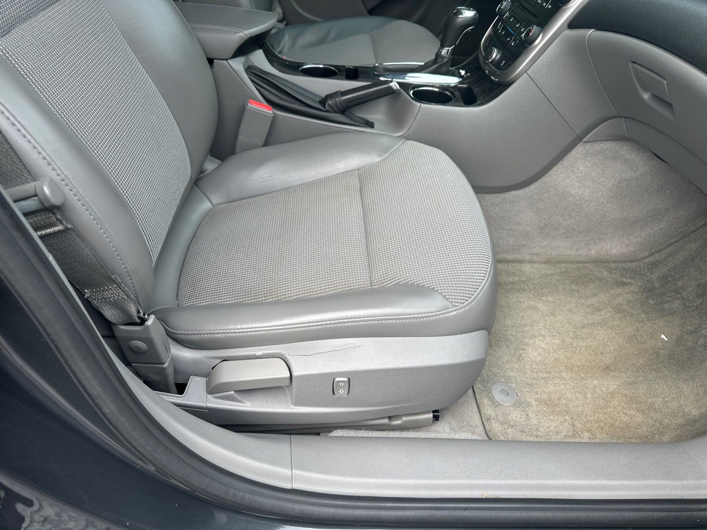 2014 Chevrolet Malibu Image 10