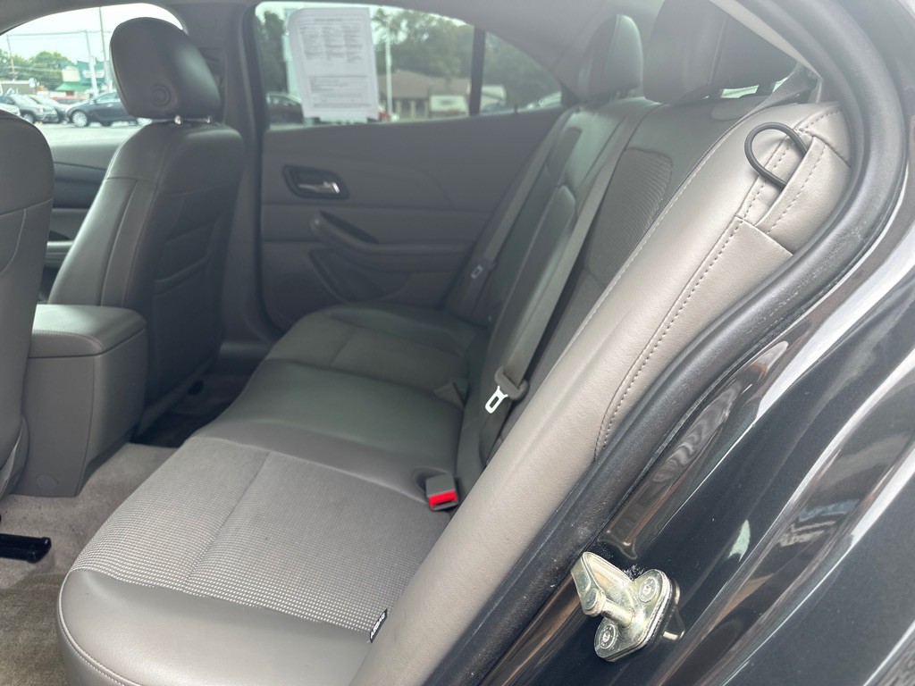 2014 Chevrolet Malibu Image 16