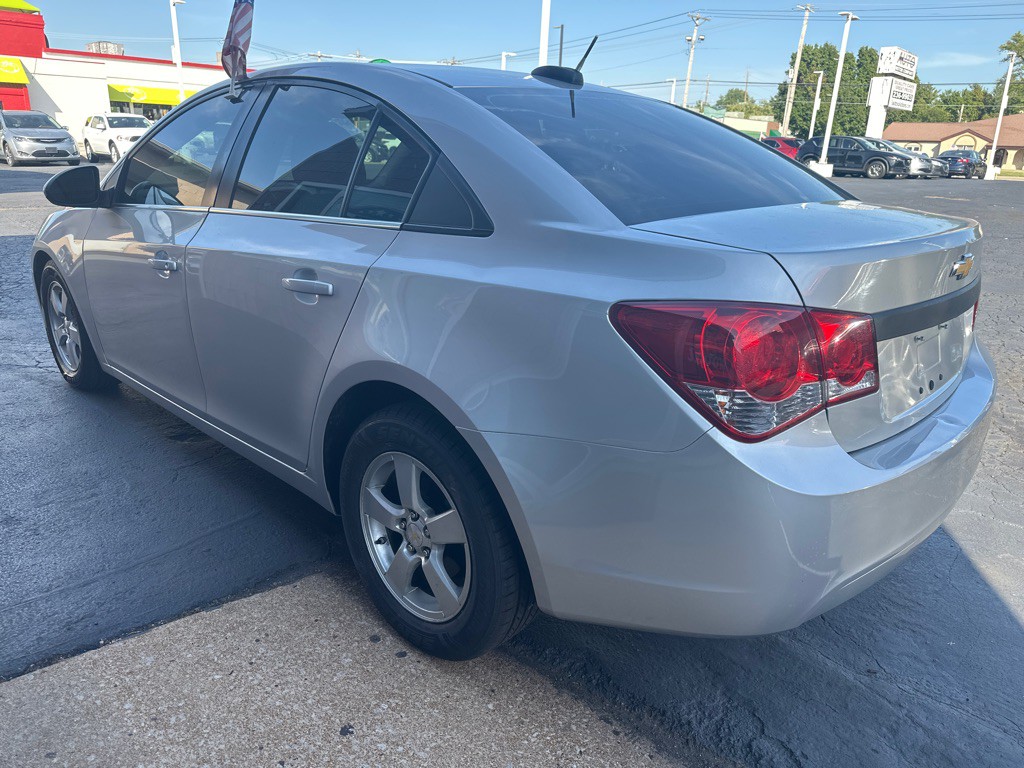 2016 Chevrolet Cruze Image 3